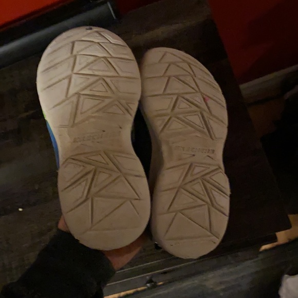 Toddler size 10 - Picture 2 of 2